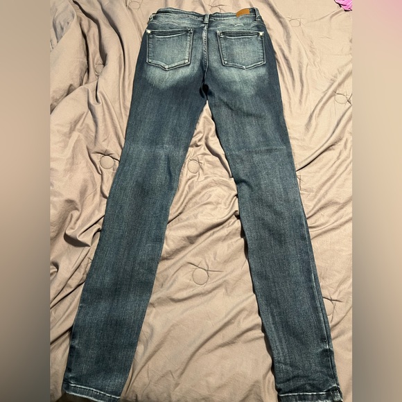 Judy Blue Jeans size 7 - Picture 2 of 2